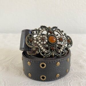 Vintage-Inspired Black Leather Belt with Ornate Buckle